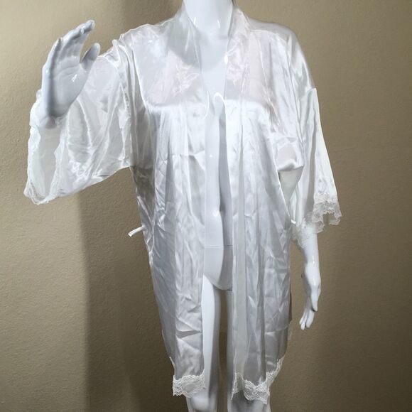 In Bloom by Jonquil The Bride Short Satin Wrap D13 - Picture 1 of 7
